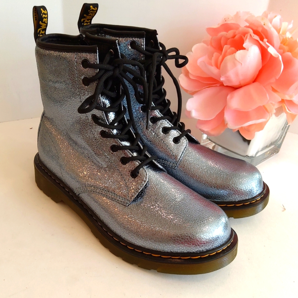 NEW ! Dr. Martens Combat boots metallic blue size 6